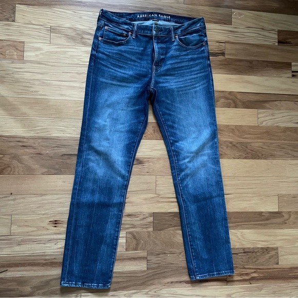 American Eagle Blue Jeans (Men’s) - Picture 4 of 8